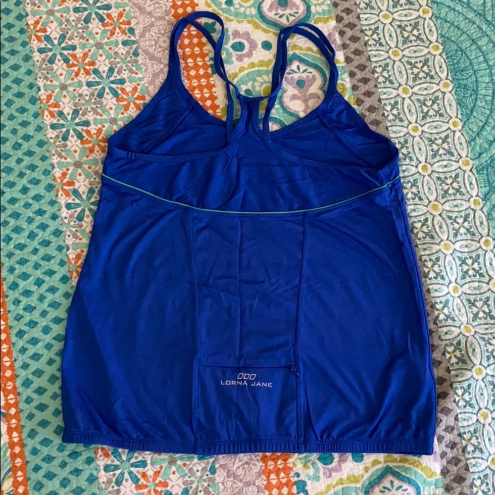 Lorna Jane Workout Tank pocket in Back - Picture 3 of 7